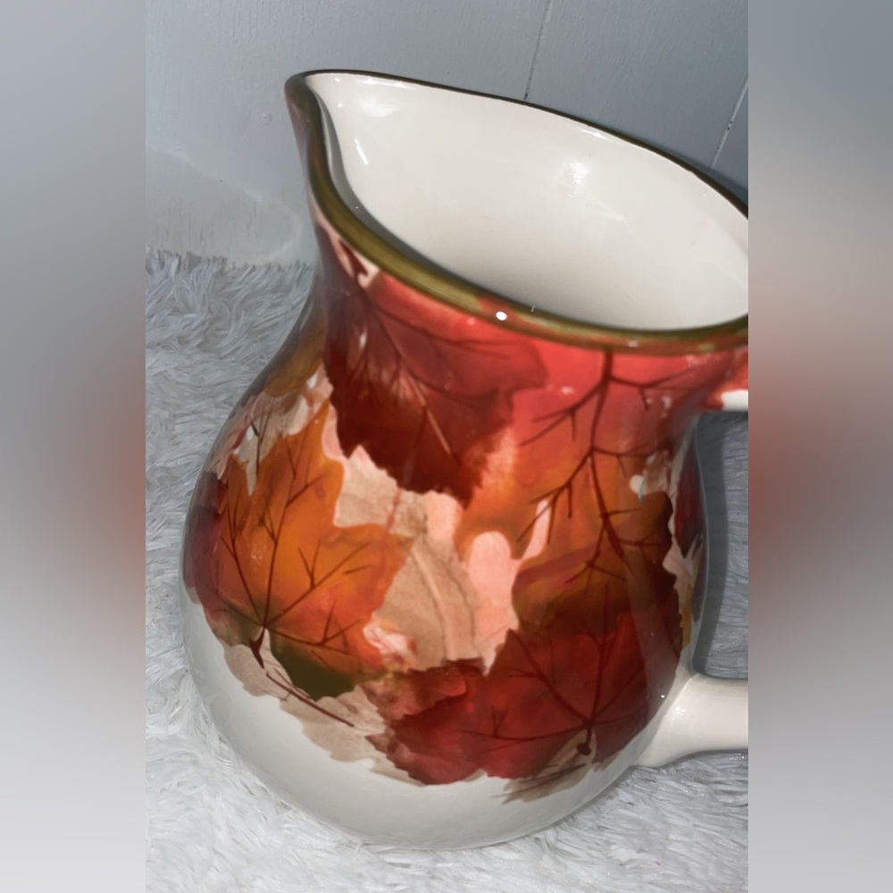 Pitcher Montgomery Ward